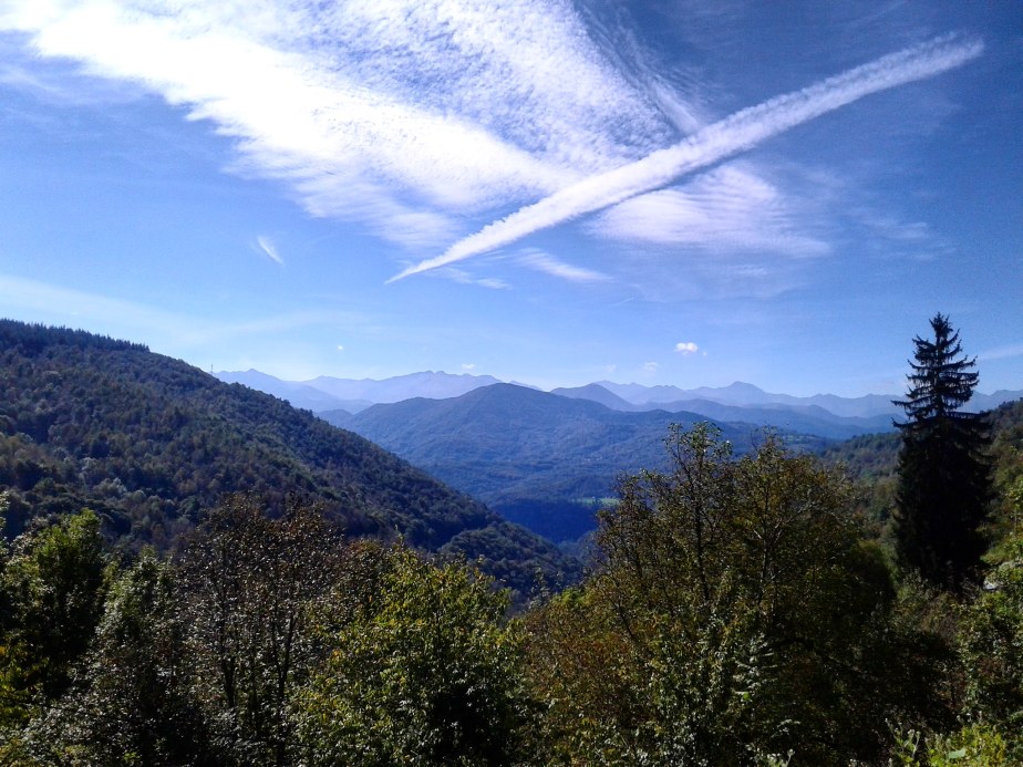 How to travel&nbsp;light